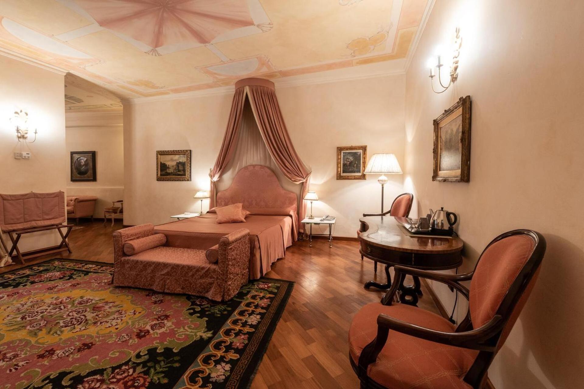 Palazzo Finati Bed & Breakfast Alba  Exterior photo