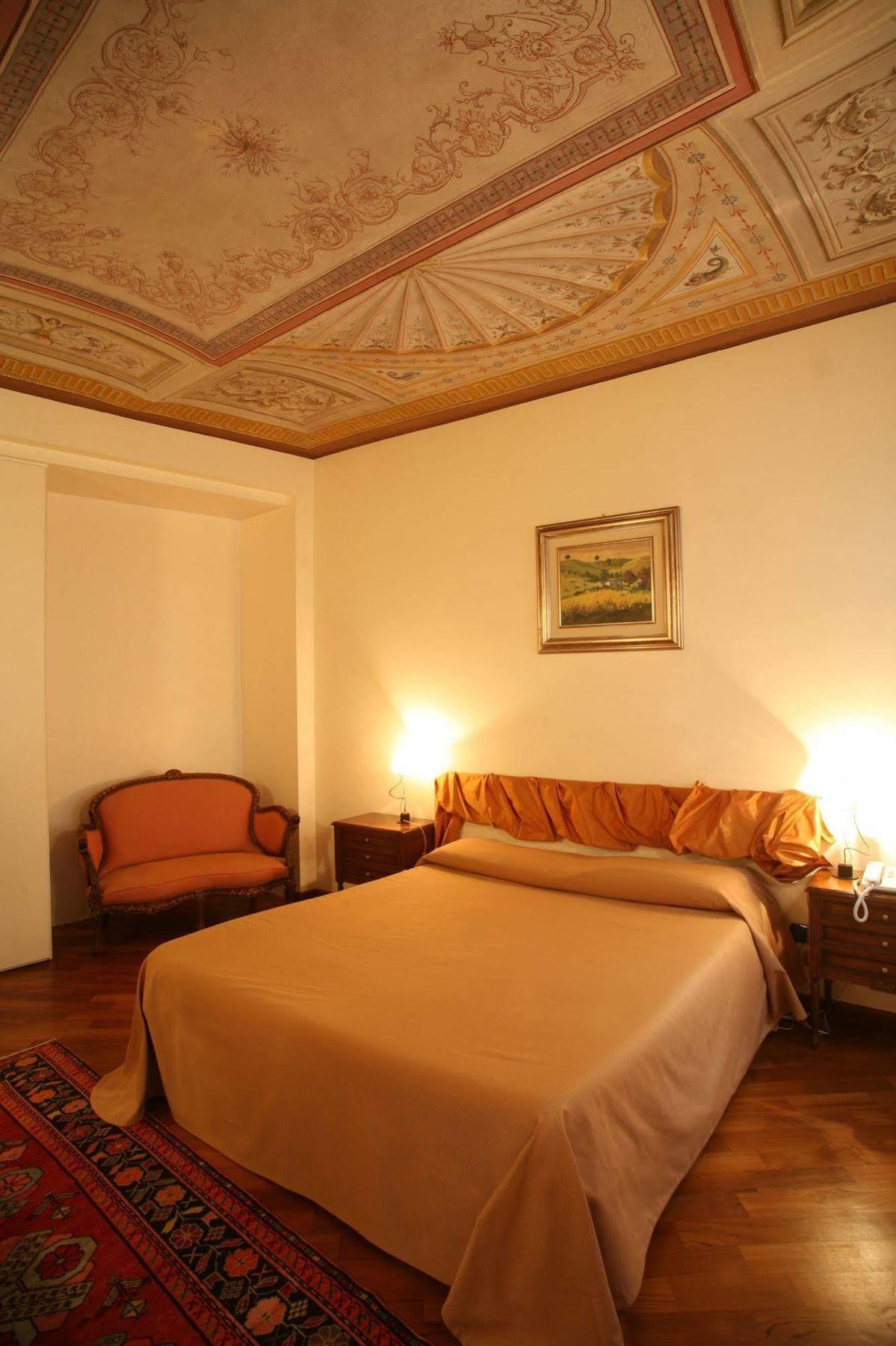 Palazzo Finati Bed & Breakfast Alba  Exterior photo