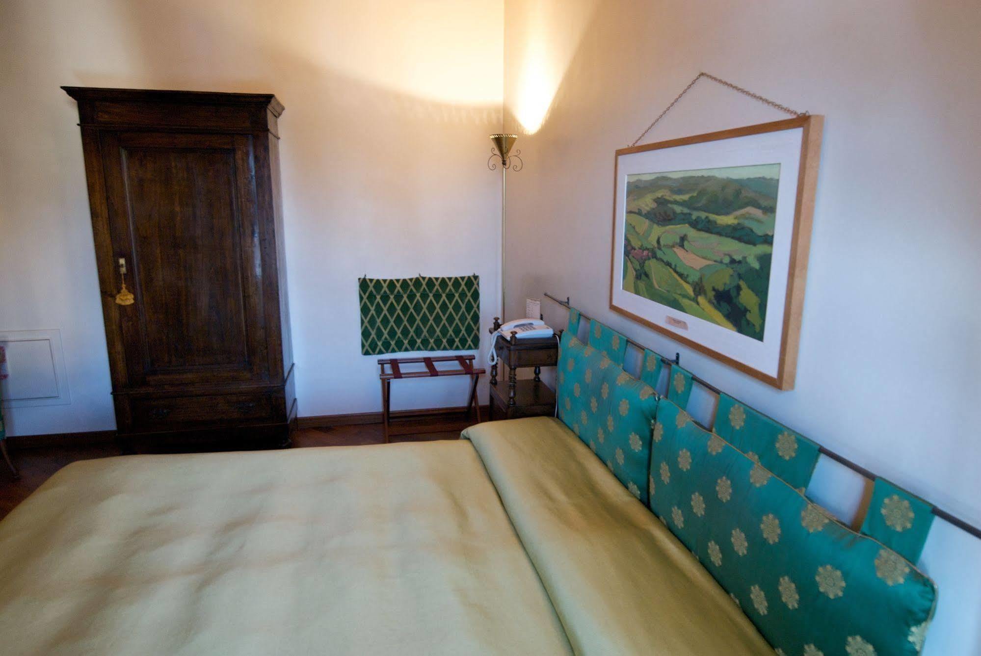 Palazzo Finati Bed & Breakfast Alba  Exterior photo